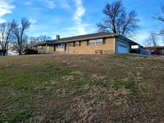 2 Northside Dr, Washington, IN 47501