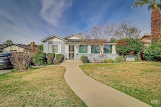 2704 Alturas Dr, Bakersfield, CA 93305