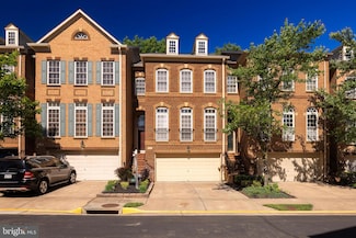 7144 Point Replete Cir, Fort Belvoir, VA 22060