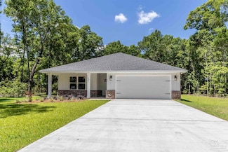 5261 Burt Ln, Milton, FL 32571