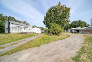 14521 Schleweis Rd, Manchester, MI 48158