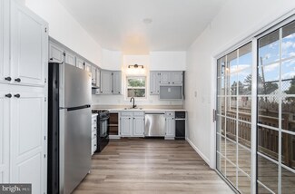 237 S Hartley St, York, PA 17401