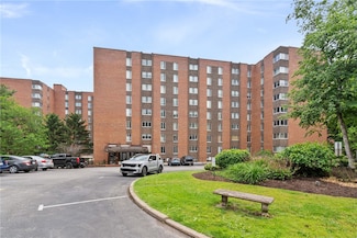 5 Bayard Rd Unit 206, Pittsburgh, PA 15213