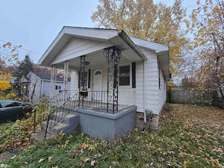 741 Barrie Ave, Flint, MI 48507