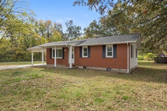 650 N Kirkwood St, Benton, MO 63736