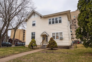 328 8th St S, La Crosse, WI 54601