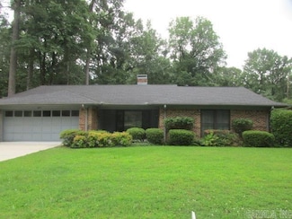 7506 S Pinewood Dr, Pine Bluff, AR 71603