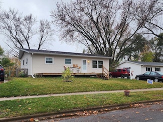 1913 Shelley Ln, Madison, WI 53704