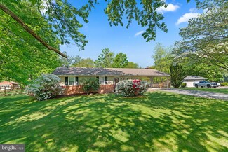 24912 Silver Crest Dr, Gaithersburg, MD 20882