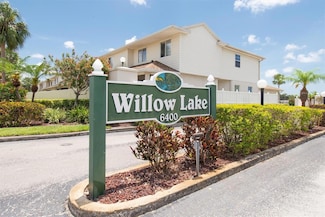 6400 46th Ave N Unit 203, Kenneth City, FL 33709