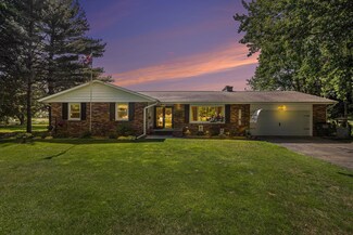 55338 Buckhorn Rd, Three Rivers, MI 49093