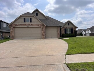 10611 S Madison St, Jenks, OK 74037