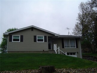 1301 Struby Ave, Beaver Falls, PA 15010