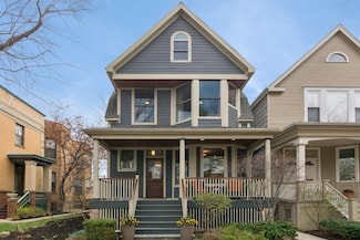 4117 N Hermitage Ave, Chicago, IL 60613