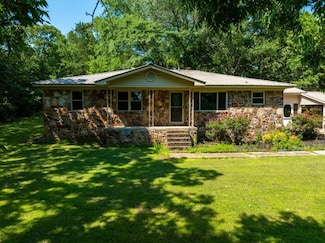 2389 Newport Rd, Batesville, AR 72501