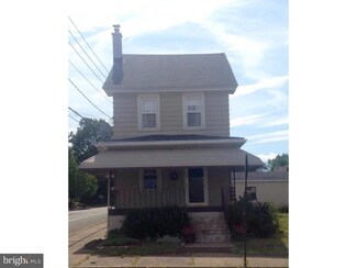 1058 N Vine St, Hazleton, PA 18202