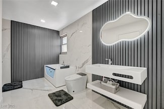 6352 Peppermill Dr, Las Vegas, NV 89146