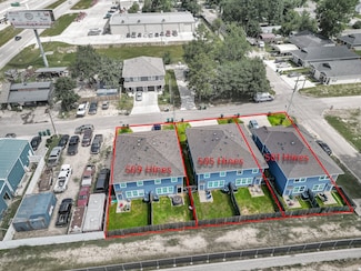 501-509 Hines Ave, Willis, TX 77378