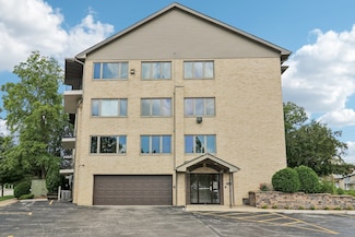 4560 W 93rd St Unit 2D, Oak Lawn, IL 60453