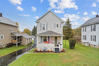 513 E Pine St, Grove City, PA 16127