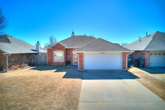 12272 SW 10th St, Yukon, OK 73099