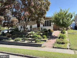 629 S Central Blvd, Broomall, PA 19008