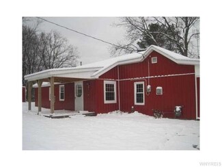 9478 Genesee Rd, East Concord, NY 14055