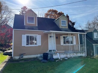 332 Iroquois Dr, New Kensington, PA 15068