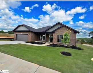 213 Rolling Waters Dr, Mauldin, SC 29605