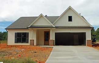 309 Palmetto Rd, Pelzer, SC 29669