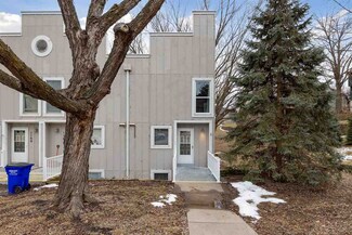 1164 Cambria Ct, Iowa City, IA 52246