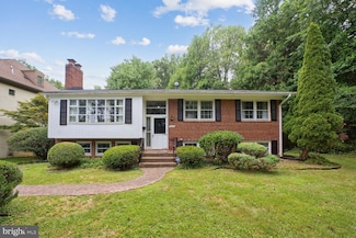 7009 Capitol View Dr, McLean, VA 22101