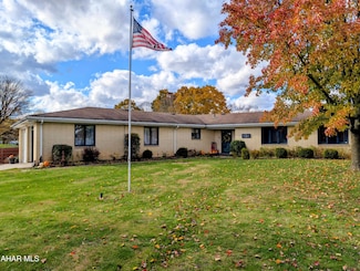 120 Fallowfield Dr, Alum Bank, PA 15521