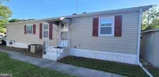 161 Country Ln, Buena, NJ 08310