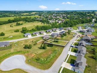 2113 N 26th St, Ozark, MO 65721