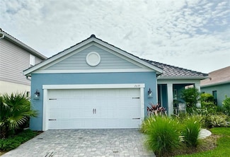 2633 Star Apple Way, Sarasota, FL 34240