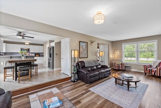 825 E Brown Deer Rd, Milwaukee, WI 53217