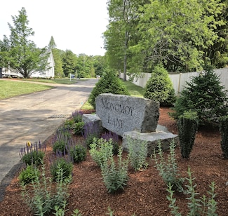 8 Monomoy Ln, Orleans, MA 02653