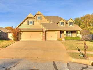 2514 W Van Buren Cir, Broken Arrow, OK 74011