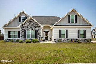 1000 Spot Cir, New Bern, NC 28562