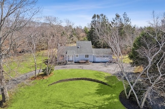 435 Old Saddle Ln, Cutchogue, NY 11935