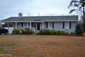 678 Casey Dr, Grifton, NC 28530
