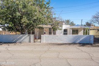 812 N Melendres St, Las Cruces, NM 88005