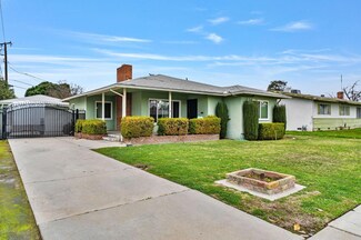 1030 N Marilyn Way, Fresno, CA 93728