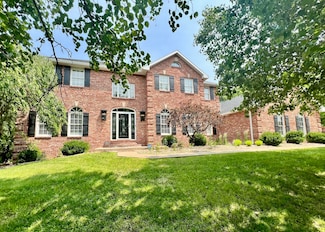 704 Sherwood Dr, Jefferson City, MO 65109