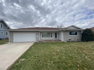 826 S 8th St, Albion, NE 68620