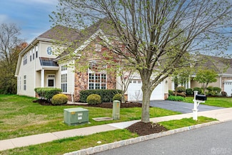 57 Schindler Ct, Somerset, NJ 08873