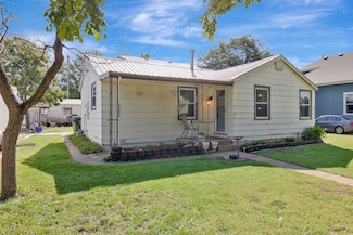124 S Collingwood St, Pretty Prairie, KS 67570