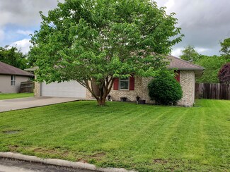843 S Natalie Ave, Springfield, MO 65802