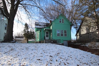 520 6th St, West Des Moines, IA 50265